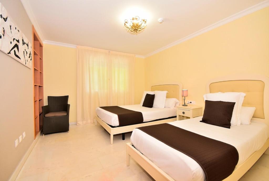 Aparthotel Ola Blanca Cala de Finestrat Oda fotoğraf