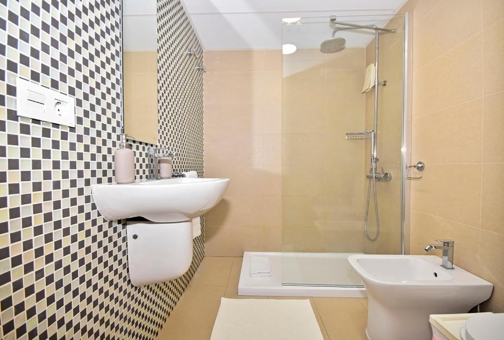Aparthotel Ola Blanca Cala de Finestrat Oda fotoğraf