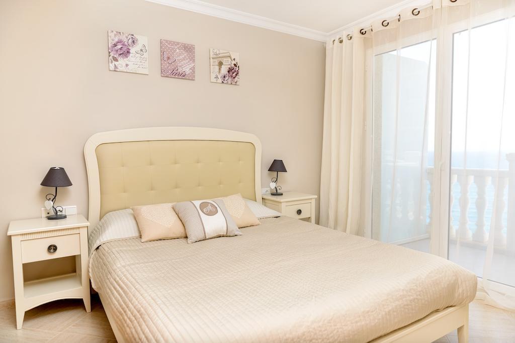 Aparthotel Ola Blanca Cala de Finestrat Oda fotoğraf